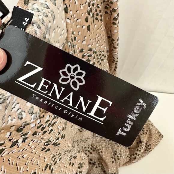 Zenane Womens
Mink - Multi - Crew neck - Unlined - Modest Dress Size 44: 12(US) - Picture 11 of 15